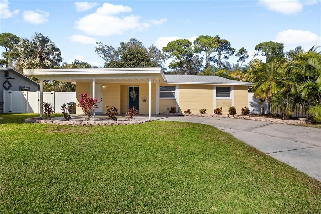 Property Photo:  5127 89th Terrace N  FL 33782 