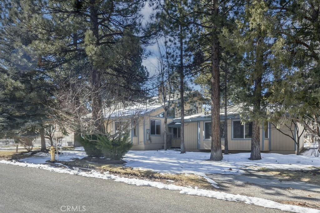 Property Photo:  1101 Pinon Lane  CA 92314 