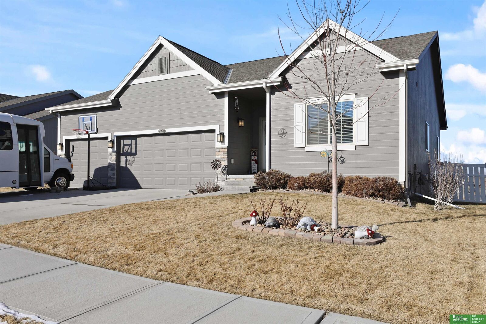 Property Photo: 1920 Mesa Street NE 68123