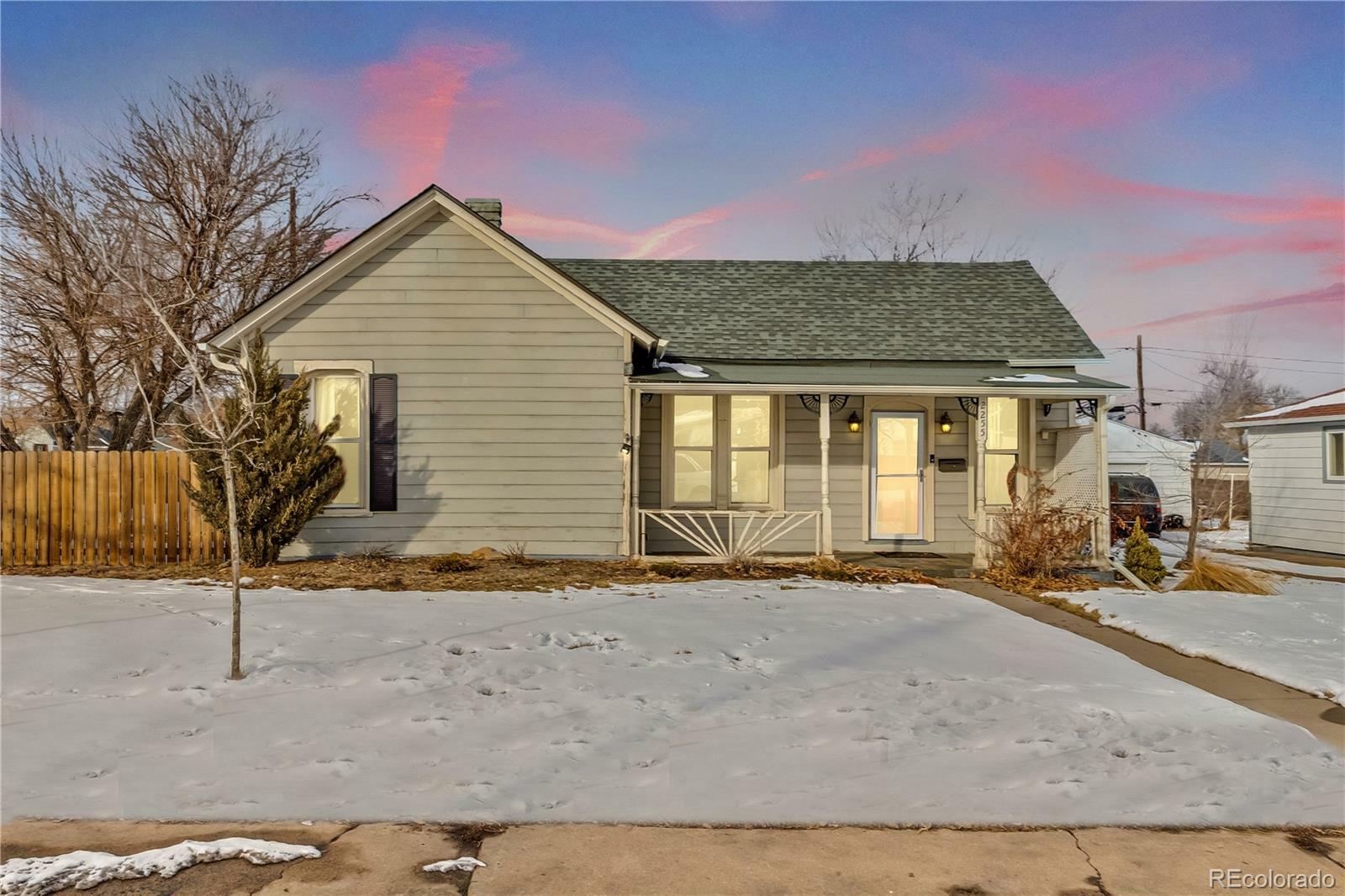 Property Photo:  2255 W 46th Avenue  CO 80211 