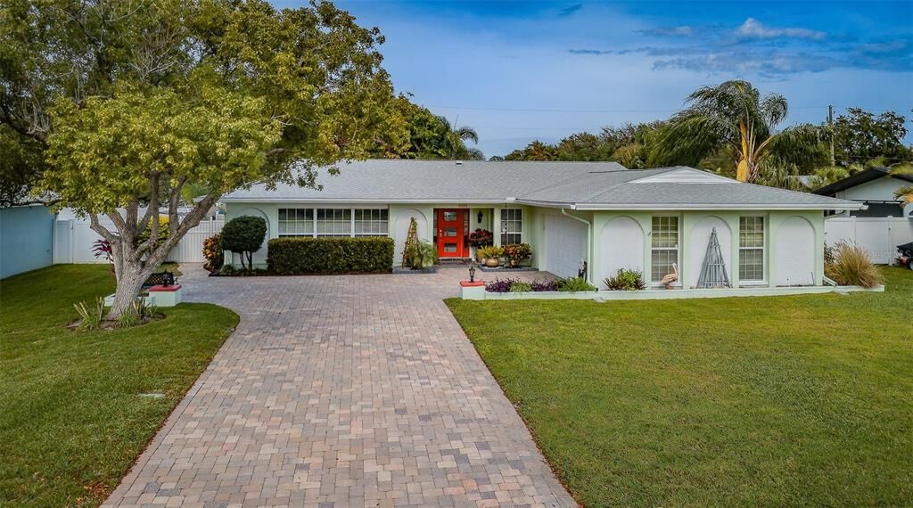 Property Photo:  4221 Harbor Hills Drive  FL 33770 