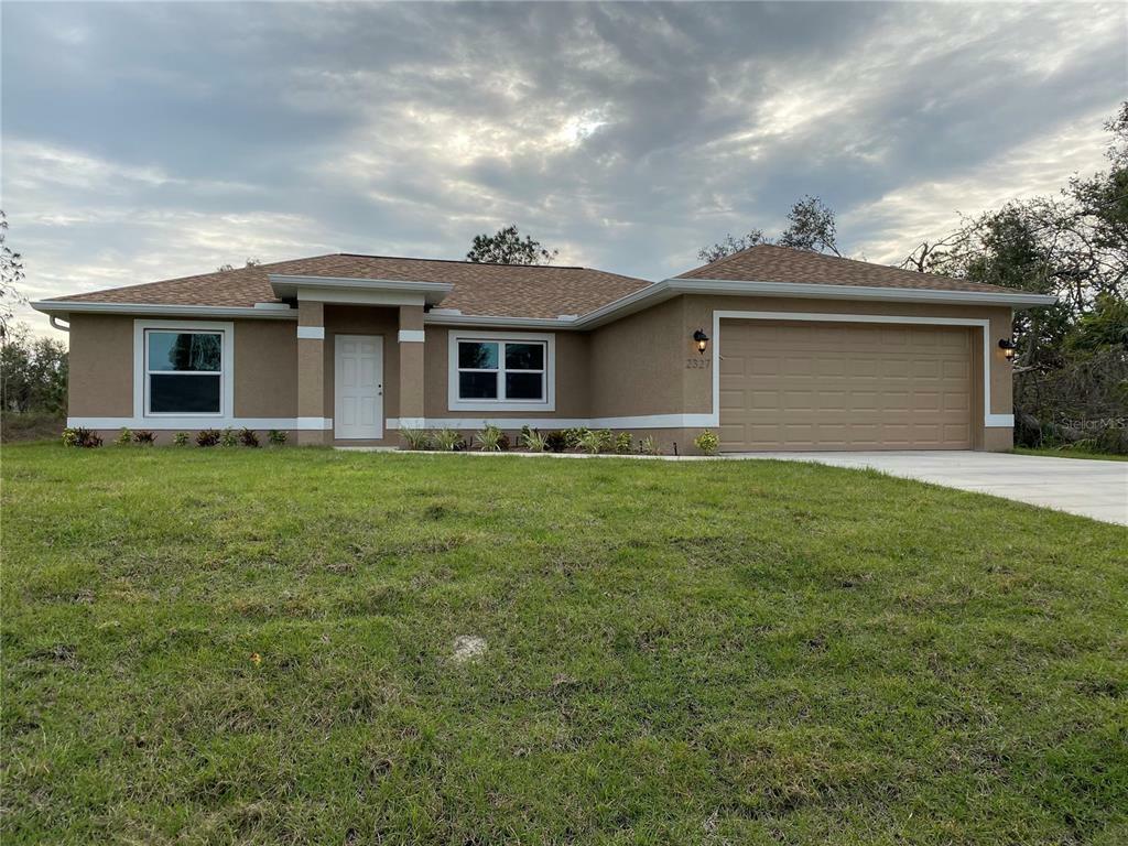 Property Photo:  2327 Namiot Circle  FL 34288 