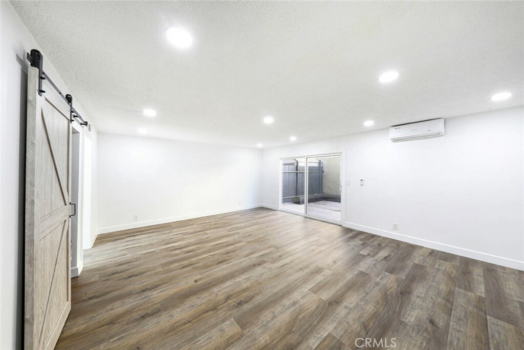 Property Photo:  624 S Sullivan Street 6A  CA 92704 