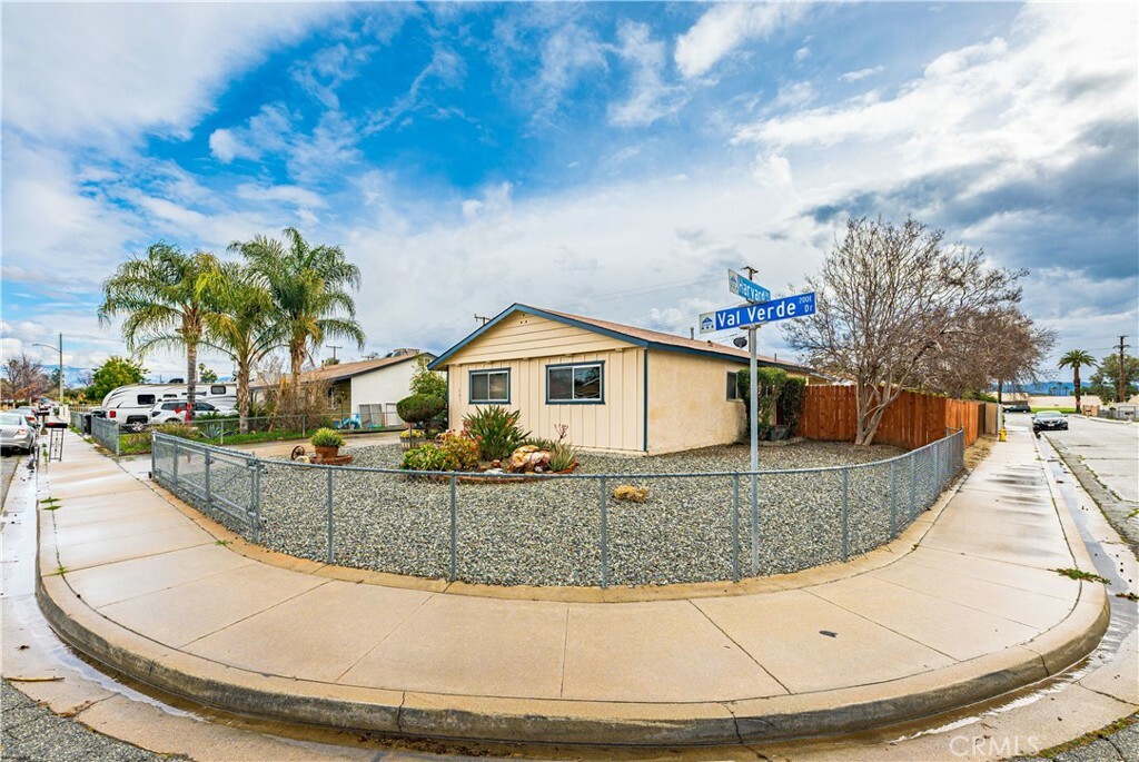 Property Photo:  201 Val Verde Drive  CA 92543 