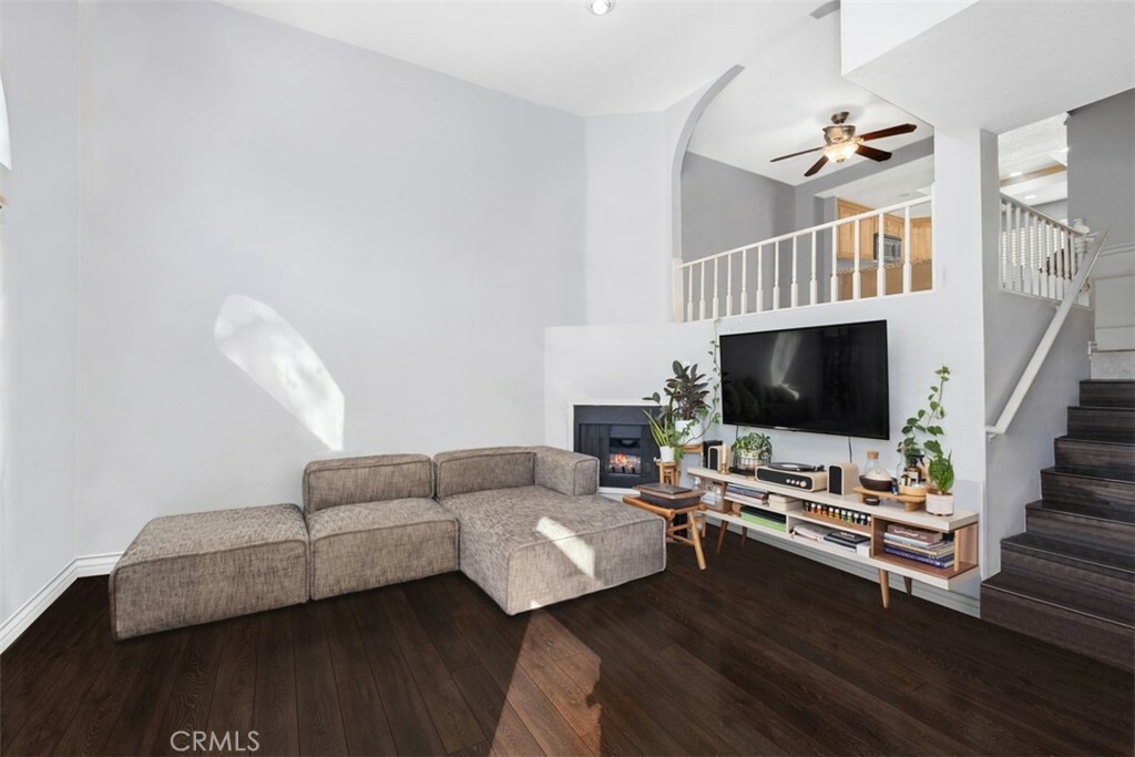 Property Photo:  1940 Maple Avenue 106  CA 92627 