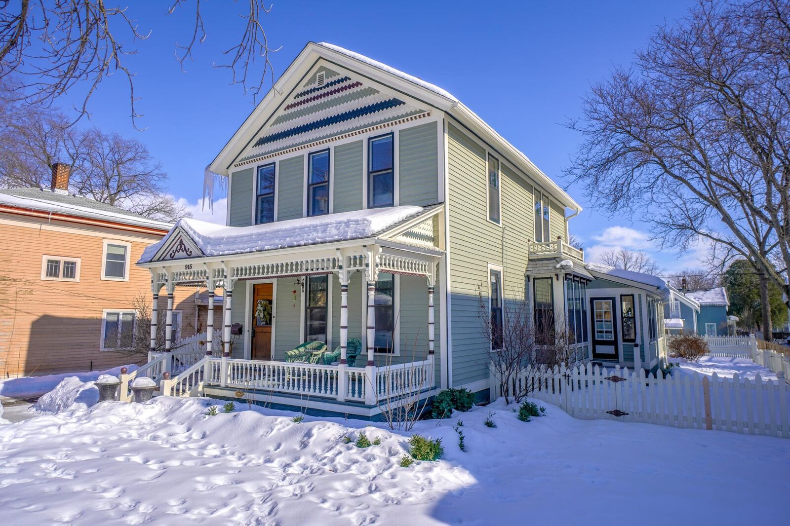 Property Photo:  915 2nd Street S  MN 55082 