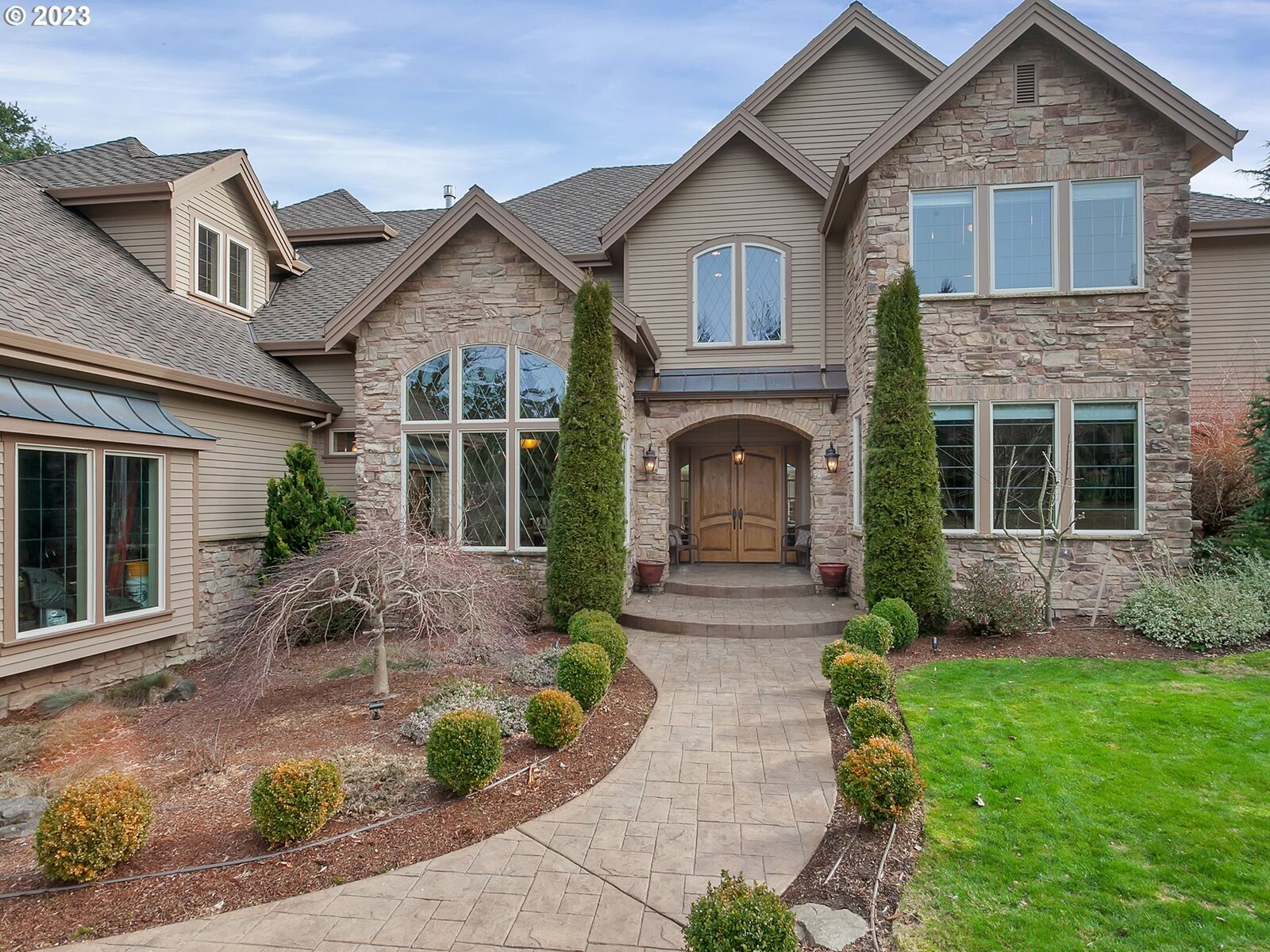 Property Photo: 21510 Shannon Ln OR 97068