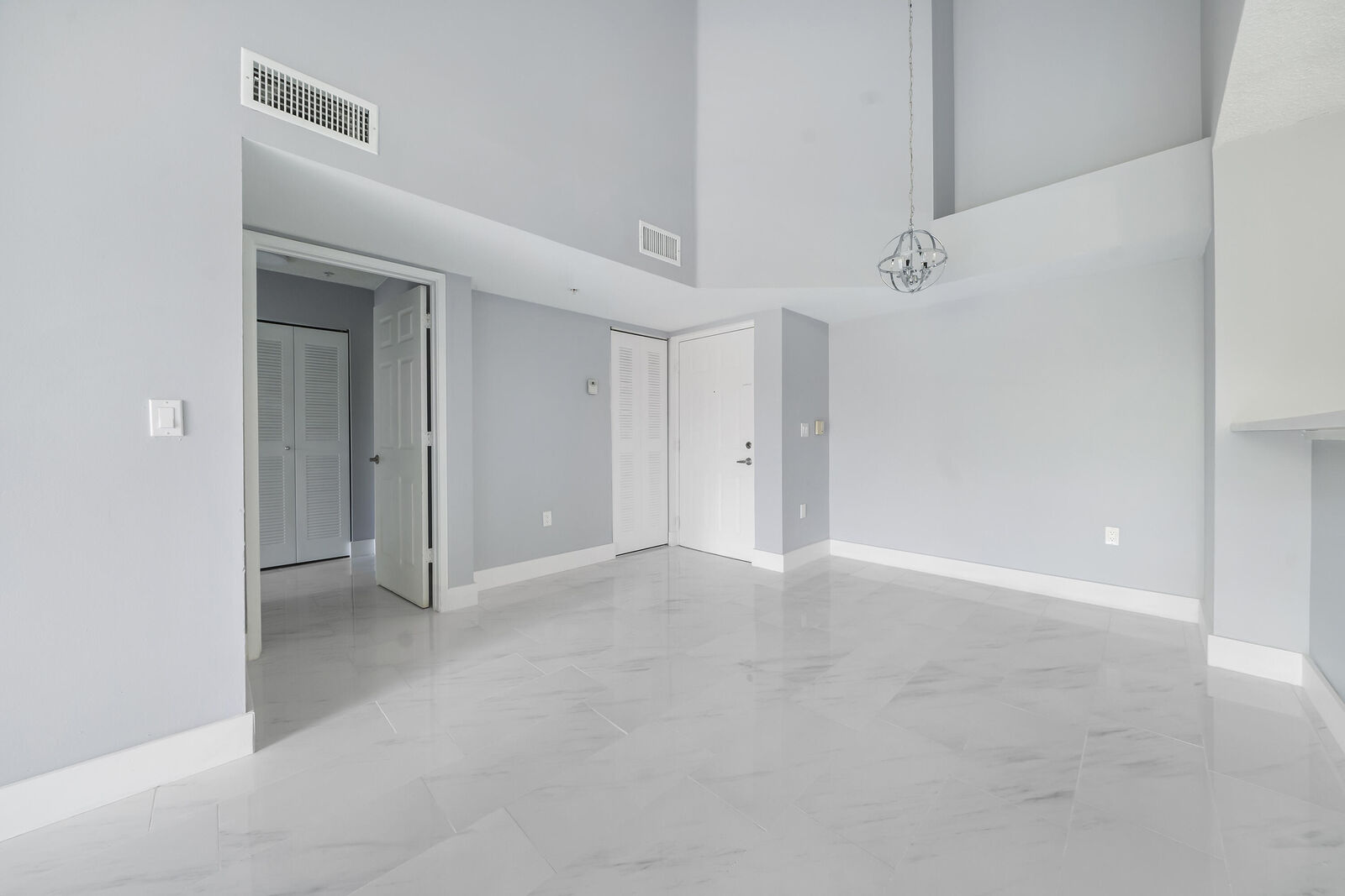 Property Photo: 7896 Sonoma Springs Circle 304 FL 33463