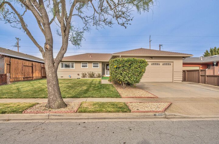 970 Loyola Drive  Salinas CA 93901 photo