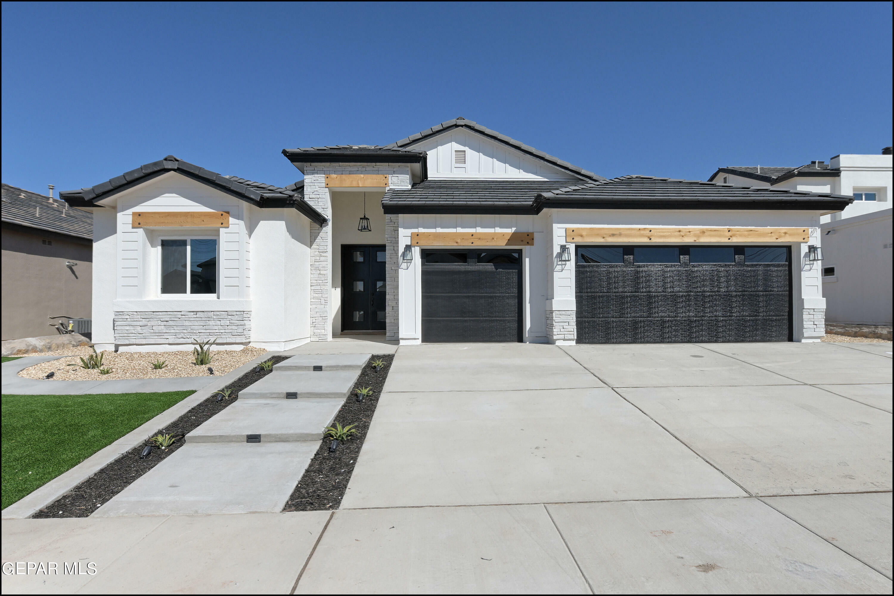 Property Photo: 14537 John McNeely Avenue TX 79938