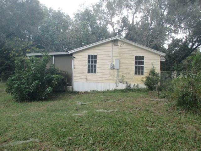 Property Photo:  802 Woodland Avenue  FL 34748 