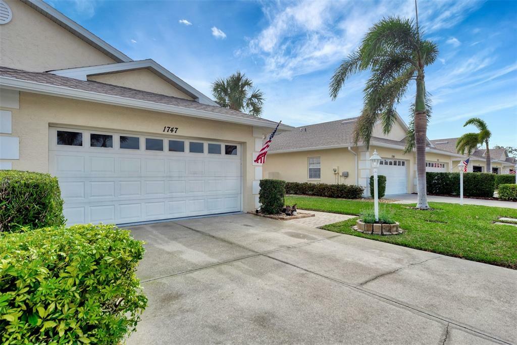 Property Photo:  1747 Fountain View Circle  FL 34292 