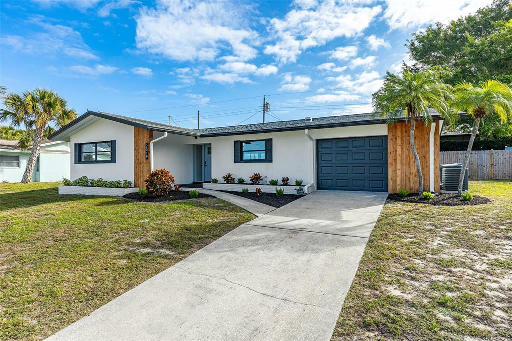 Property Photo:  2319 Demaret Drive  FL 34698 