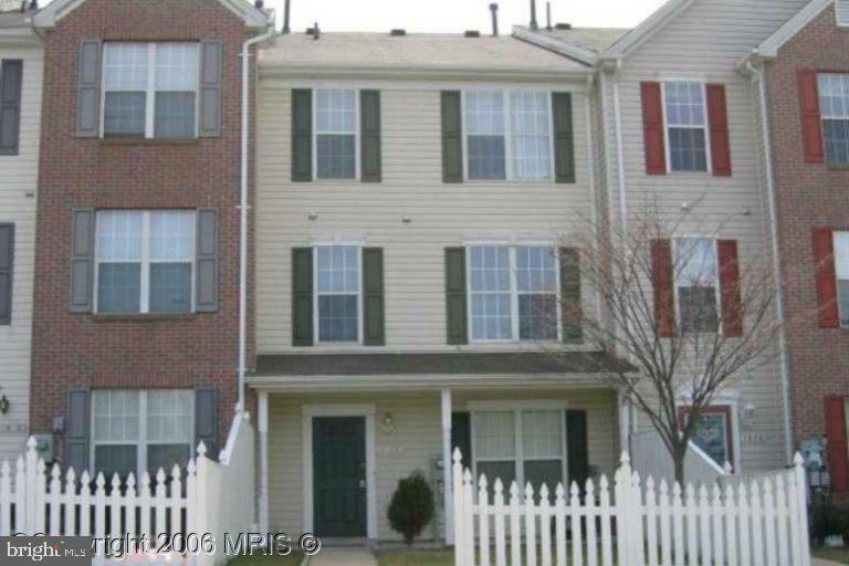 Property Photo:  1818 Watch House Circle N  MD 21144 