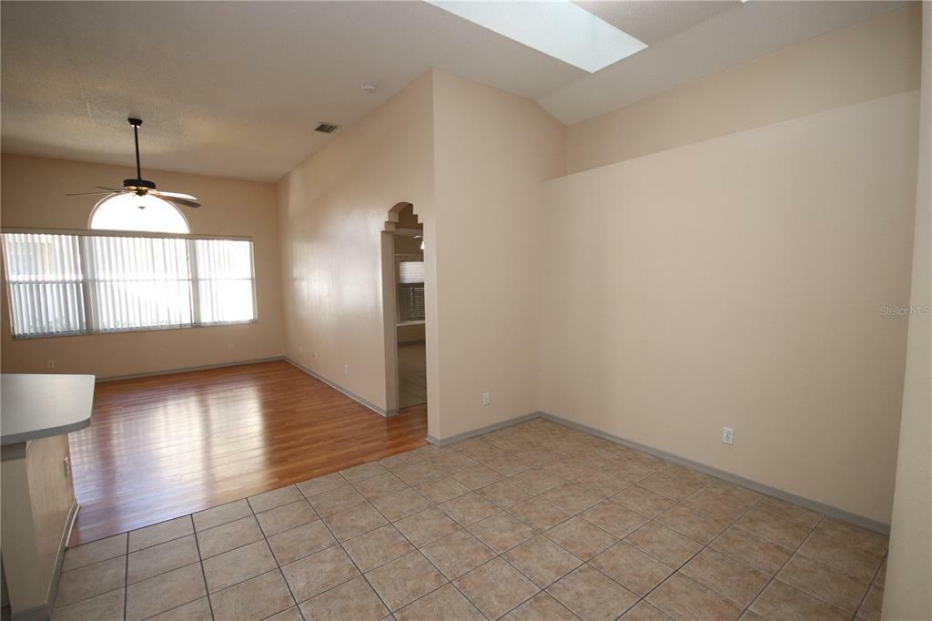 Property Photo:  2314 Lyncrest Court  FL 33596 