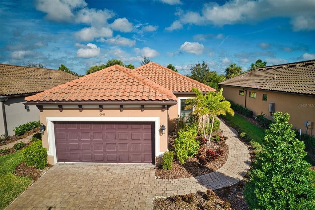 Property Photo:  10409 Highland Park Place  FL 34221 
