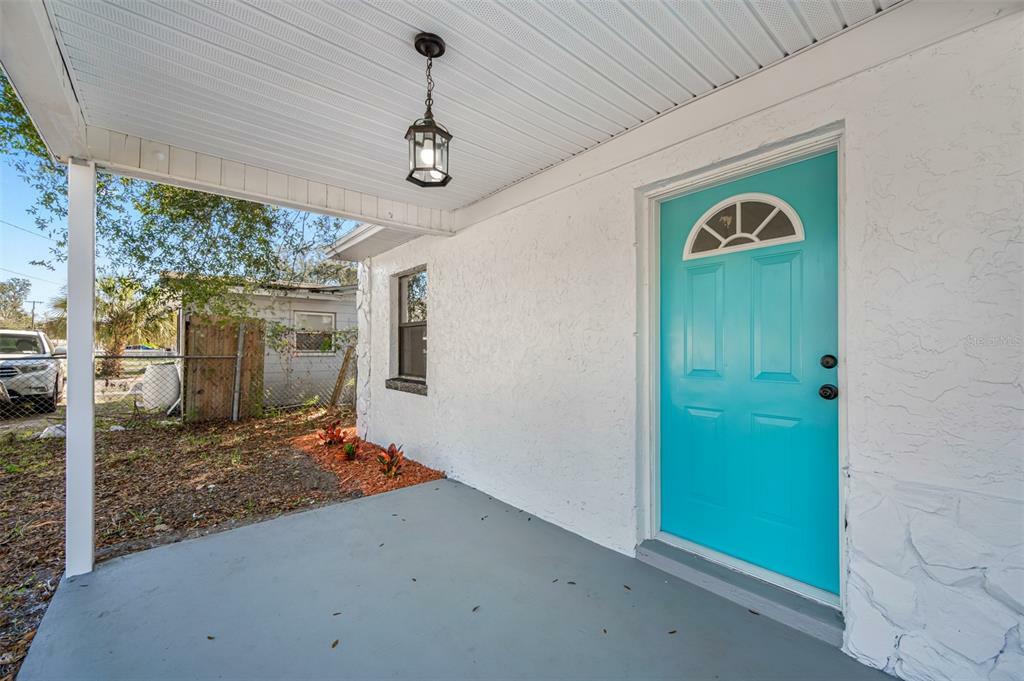 Property Photo:  707 E Linebaugh Avenue  FL 33612 