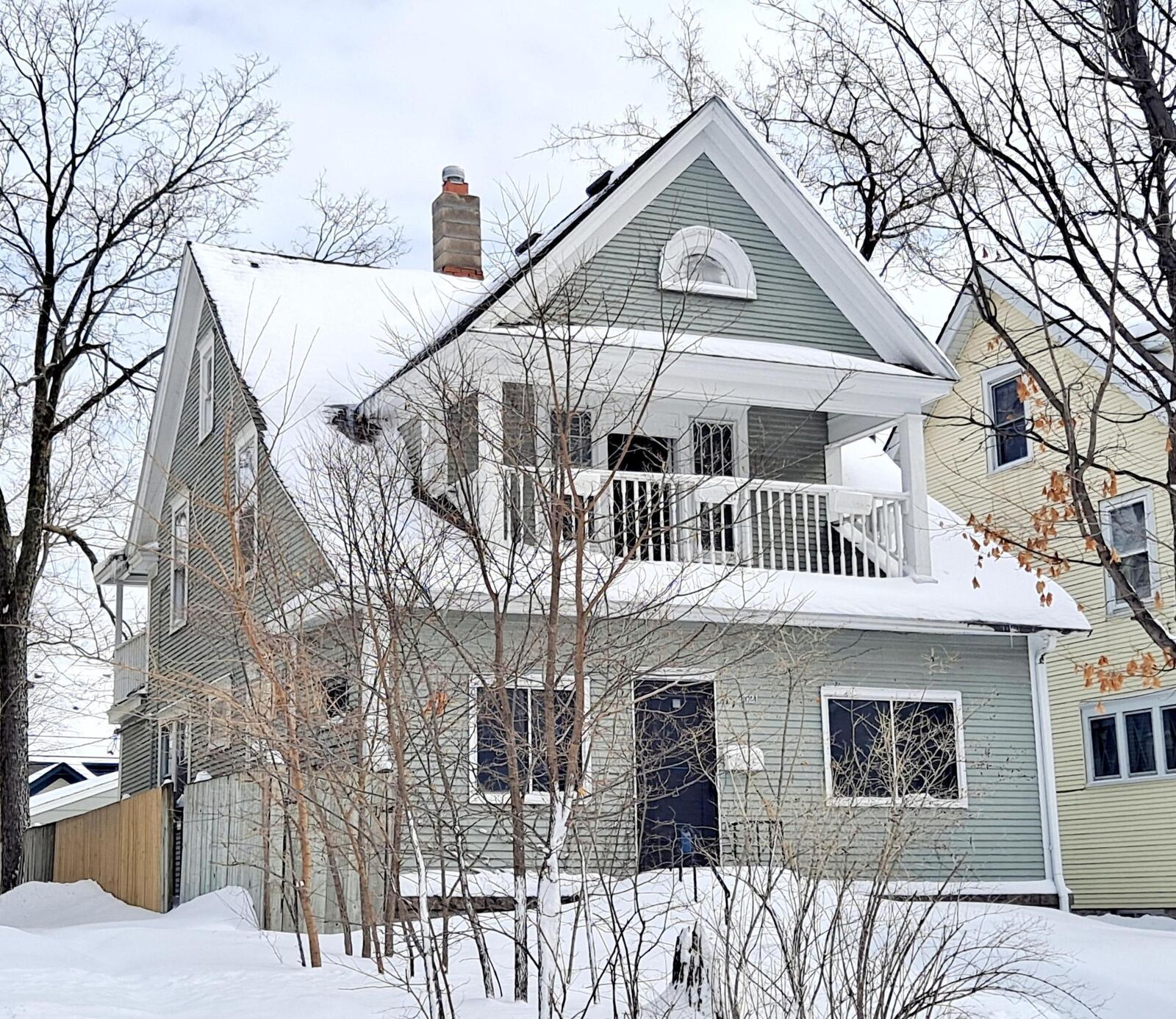 Property Photo: 2521 Dupont Avenue S MN 55405
