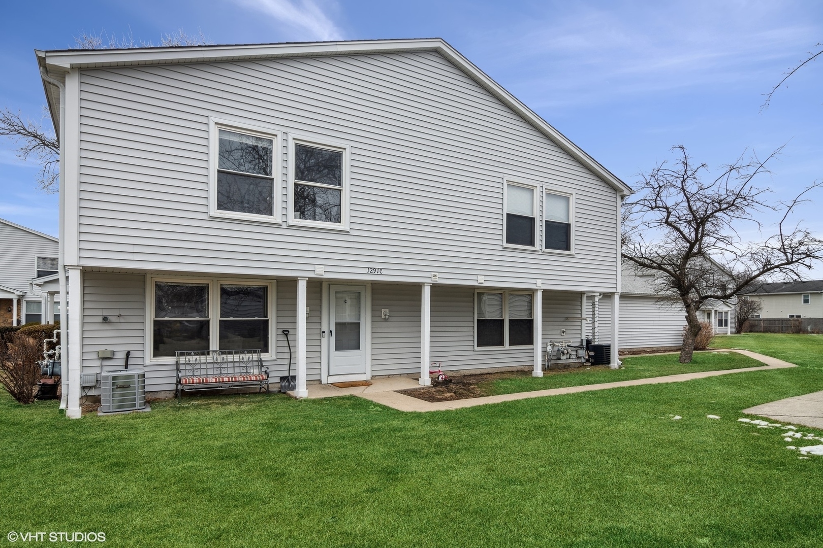 Property Photo:  1291 N Glen Circle C  IL 60506 