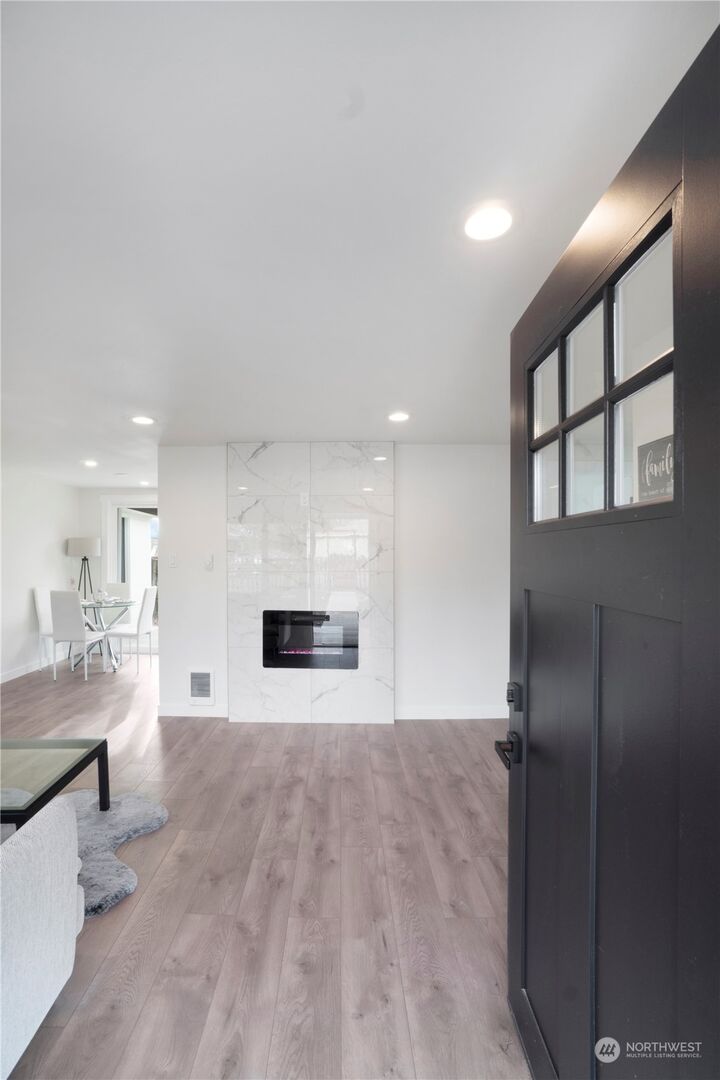 Property Photo:  5702 241st Street SW  WA 98043 