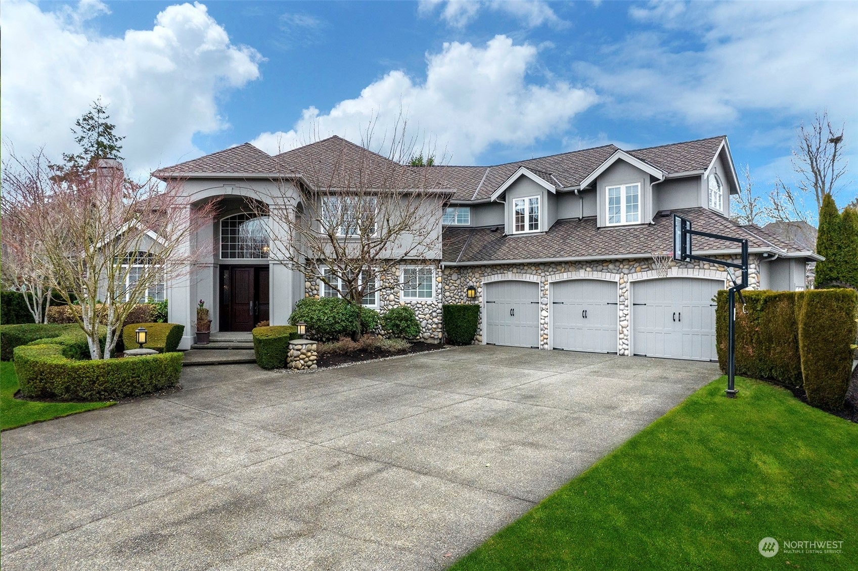 Property Photo:  1737 267th Court SE  WA 98075 