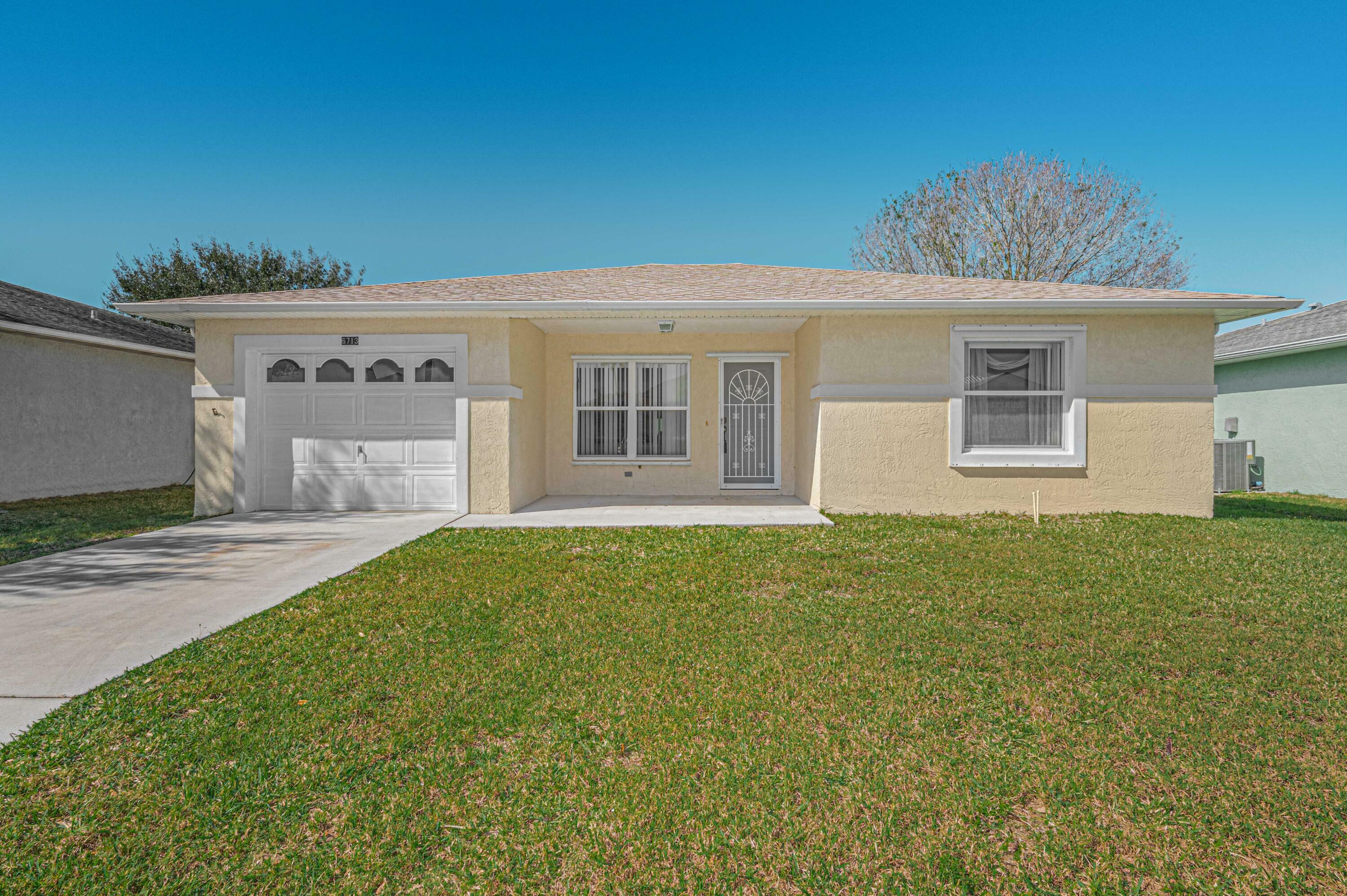 Property Photo:  6713 Tulipan  FL 34951 