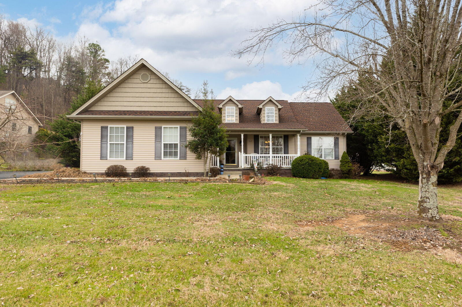 Property Photo: 717 Tavern Hill Road TN 37659