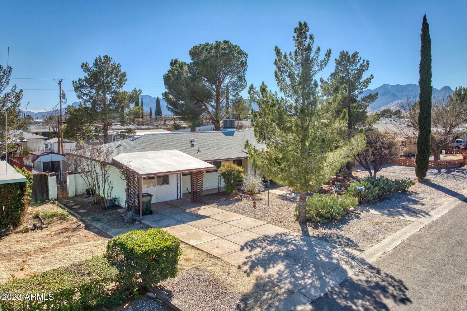 Property Photo:  58 E Kayetan Drive  AZ 85635 