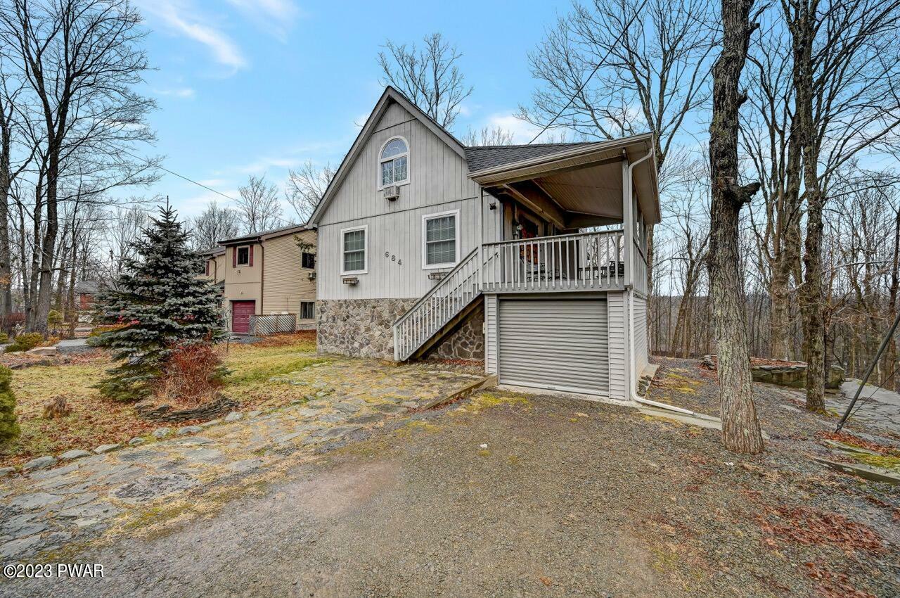 Property Photo:  39 Woodridge Drive  PA 18436 