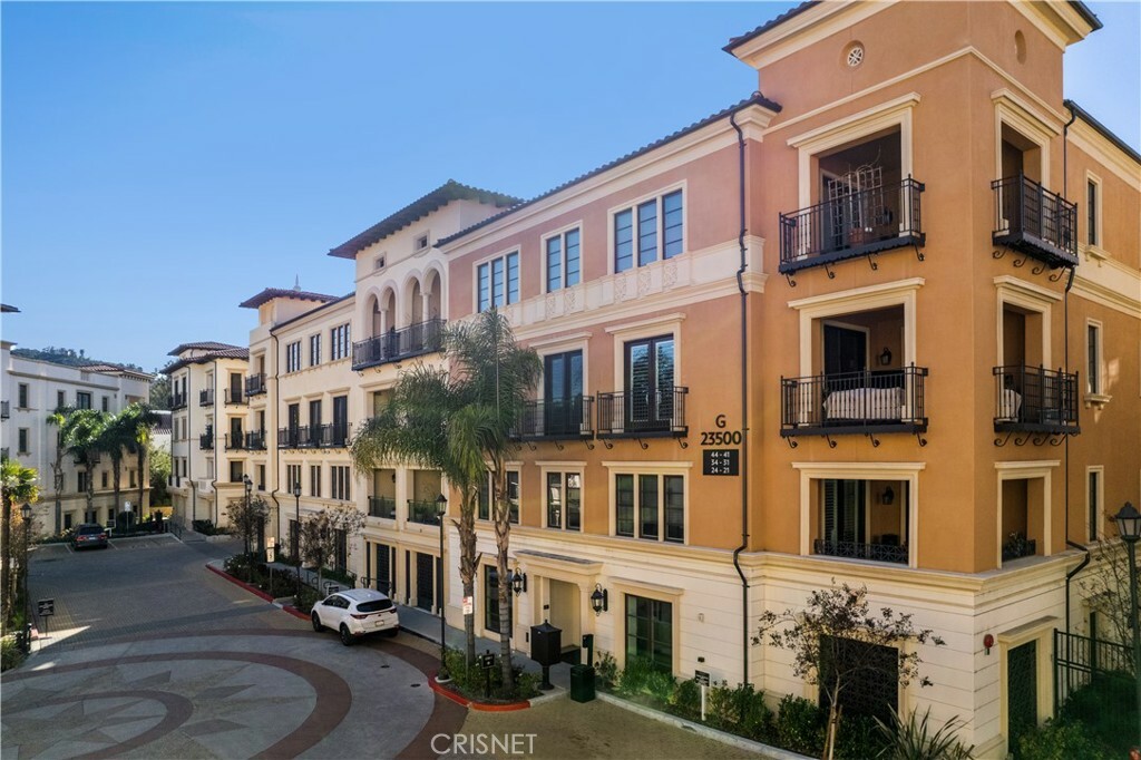 Property Photo: 23500 Park Sorrento G31 CA 91302