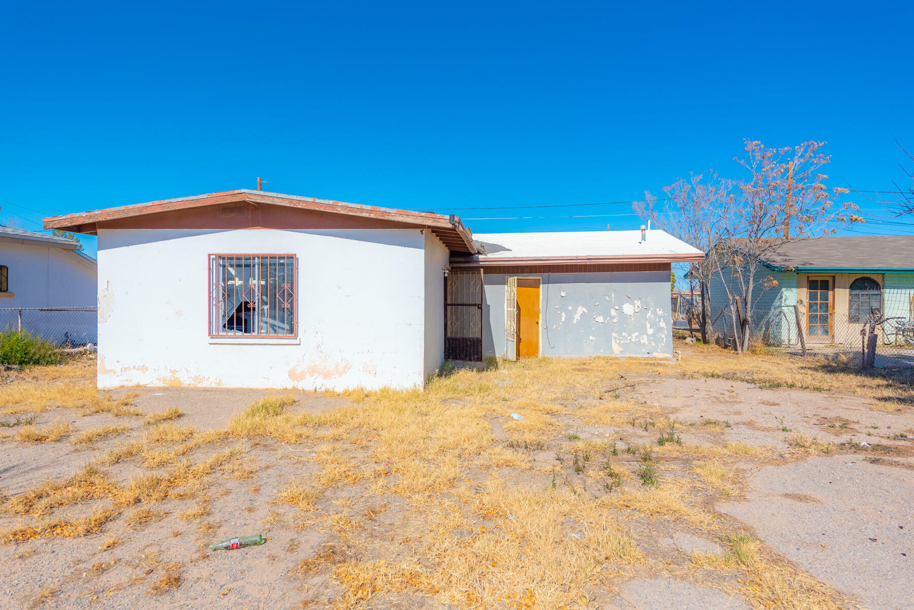 Property Photo:  305 Guadalajara Drive  TX 79907 