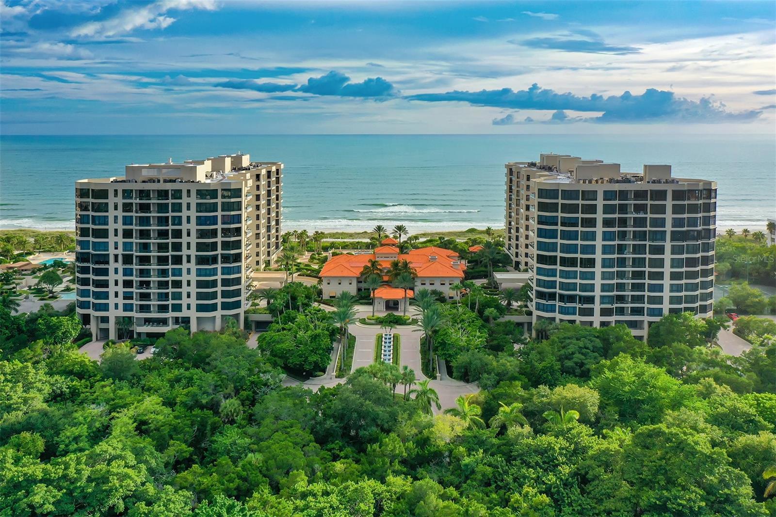Property Photo: 1241 Gulf Of Mexico Drive 704 FL 34228