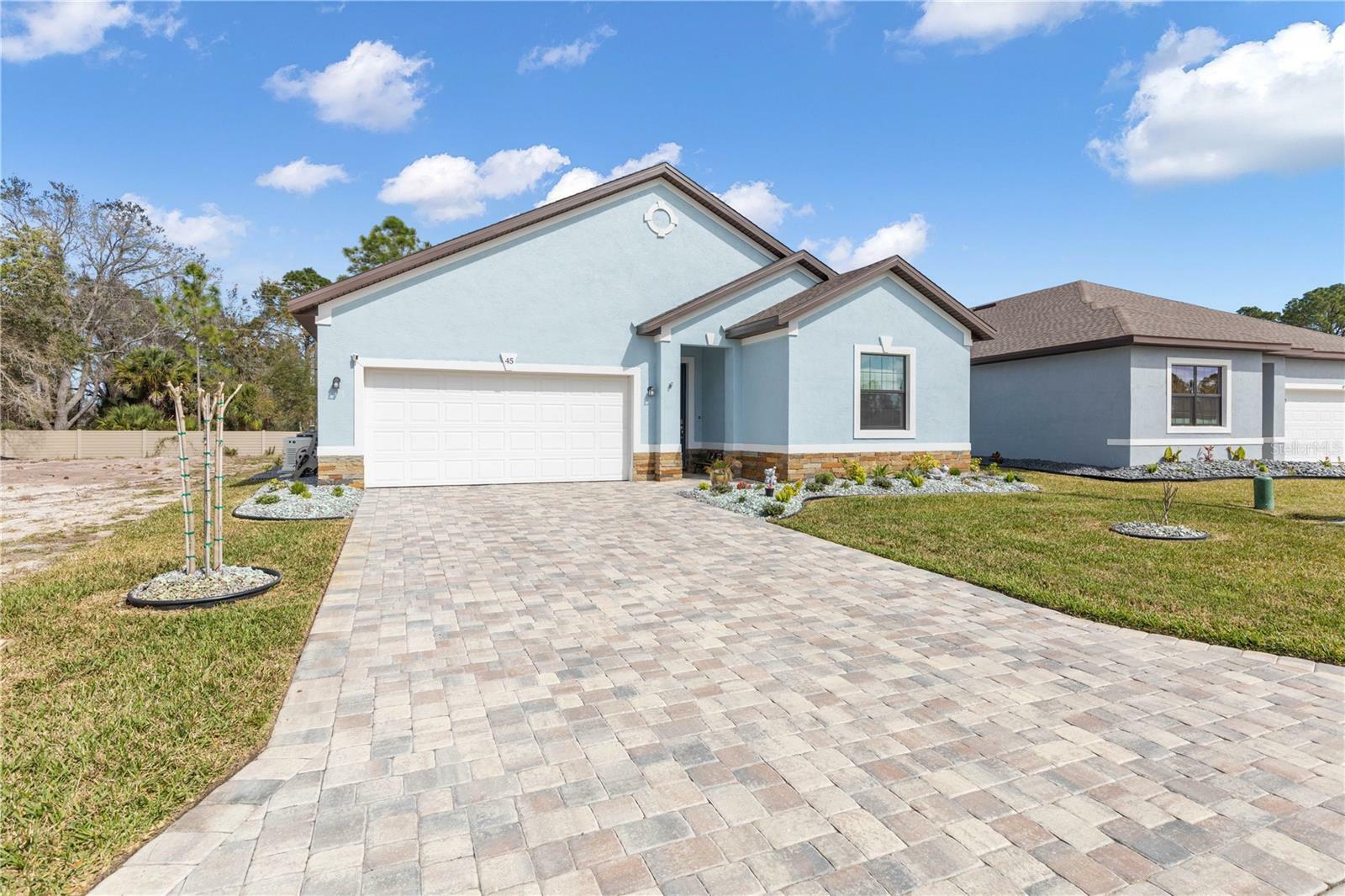 Property Photo: 45 Green Circle FL 32164