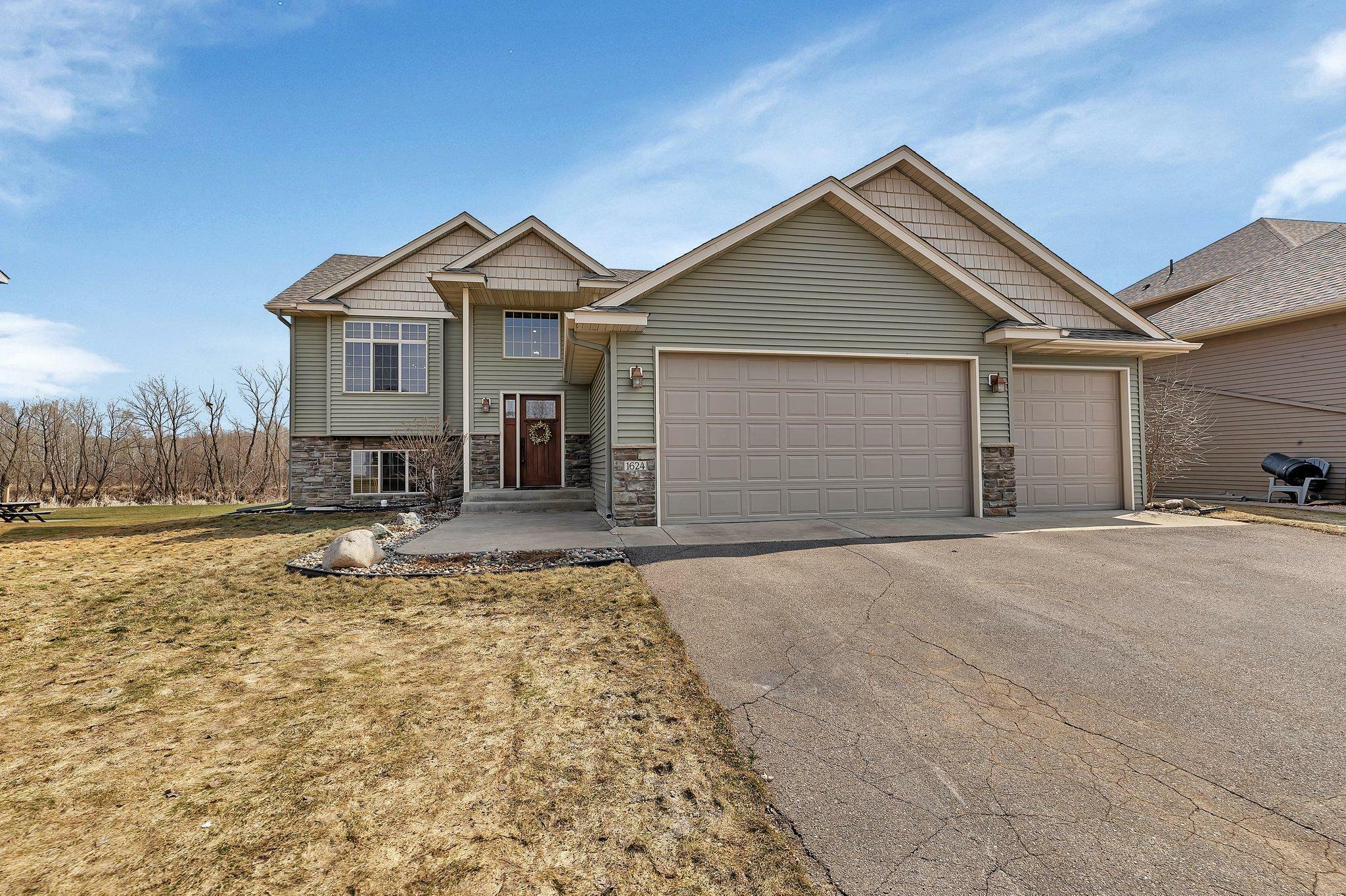 Property Photo:  1624 Prairie View Lane NE  MN 56379 