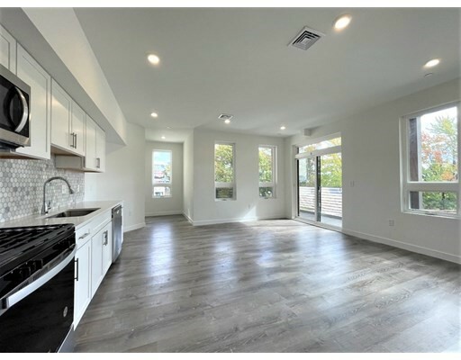 Property Photo: 302 Broadway 201 MA 02149