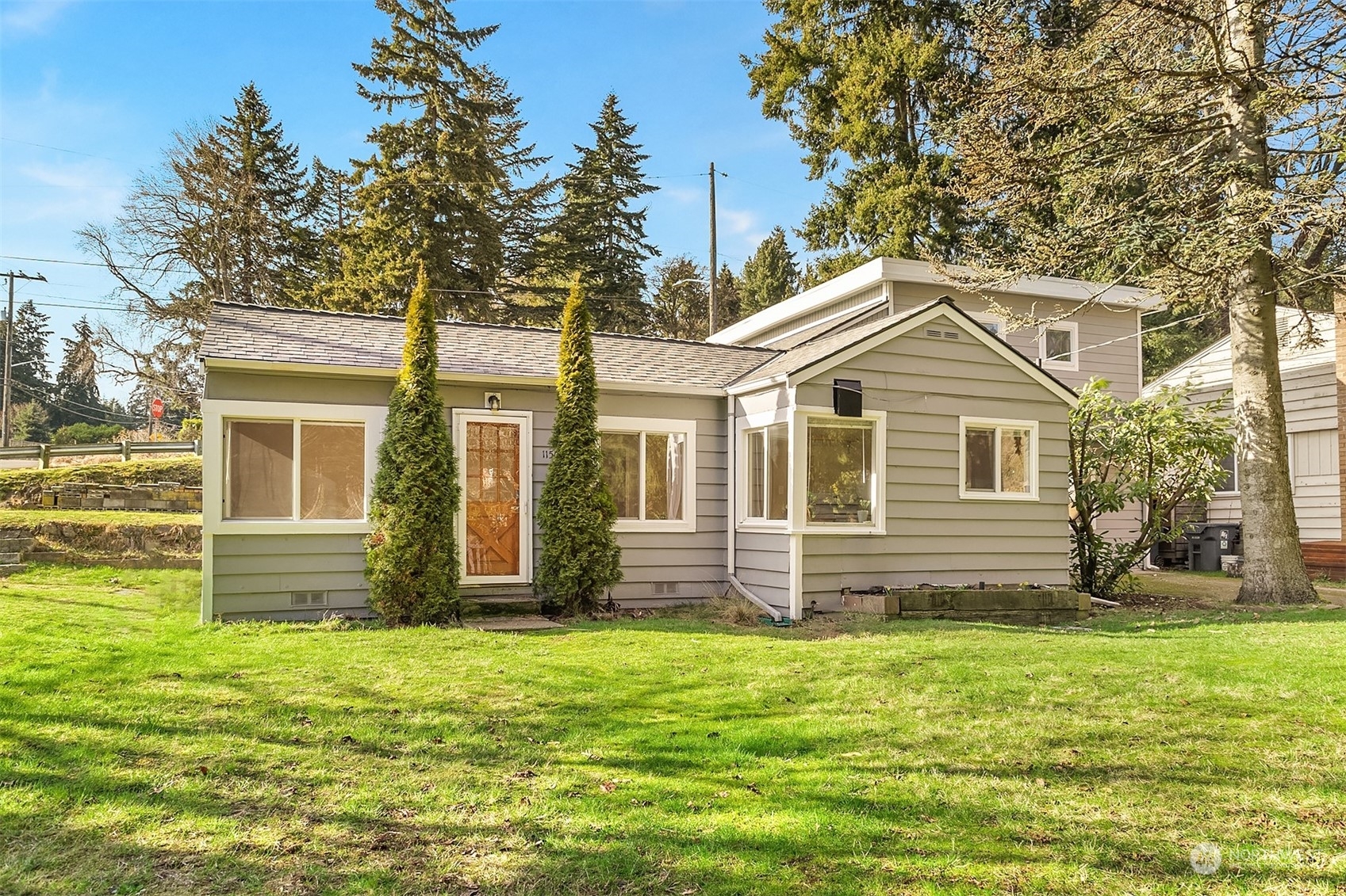 Property Photo:  11501 34th Avenue NE  WA 98125 