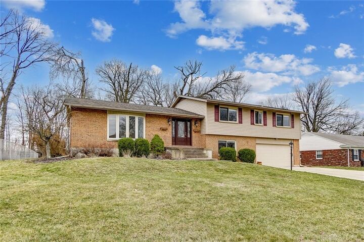 3718 Willow Creek Drive  Clayton OH 45415 photo