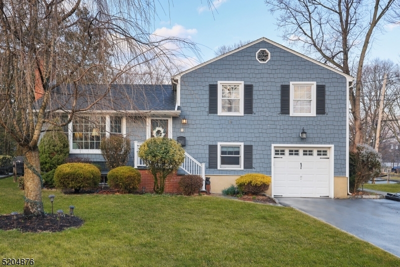 Property Photo:  2 Folkstone Drive  NJ 07090 