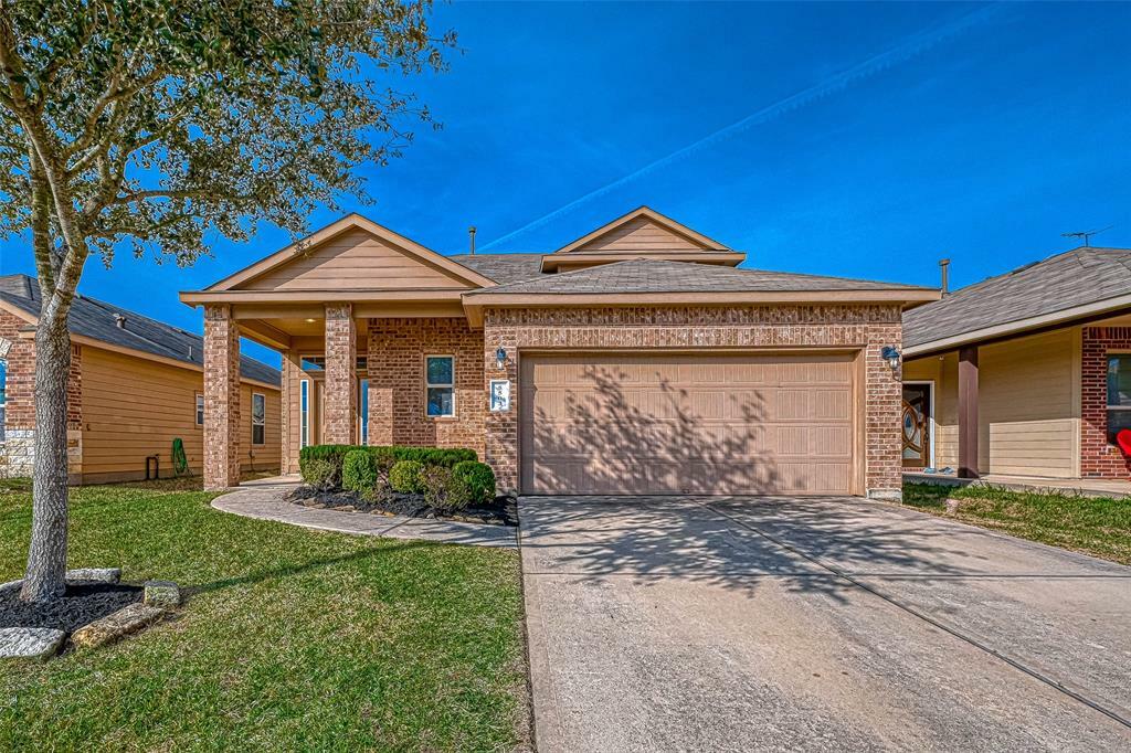 Property Photo: 5503 Sunfall Bend Lane TX 77449