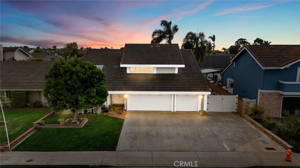 Property Photo: 5532 Mossvale Circle CA 92649