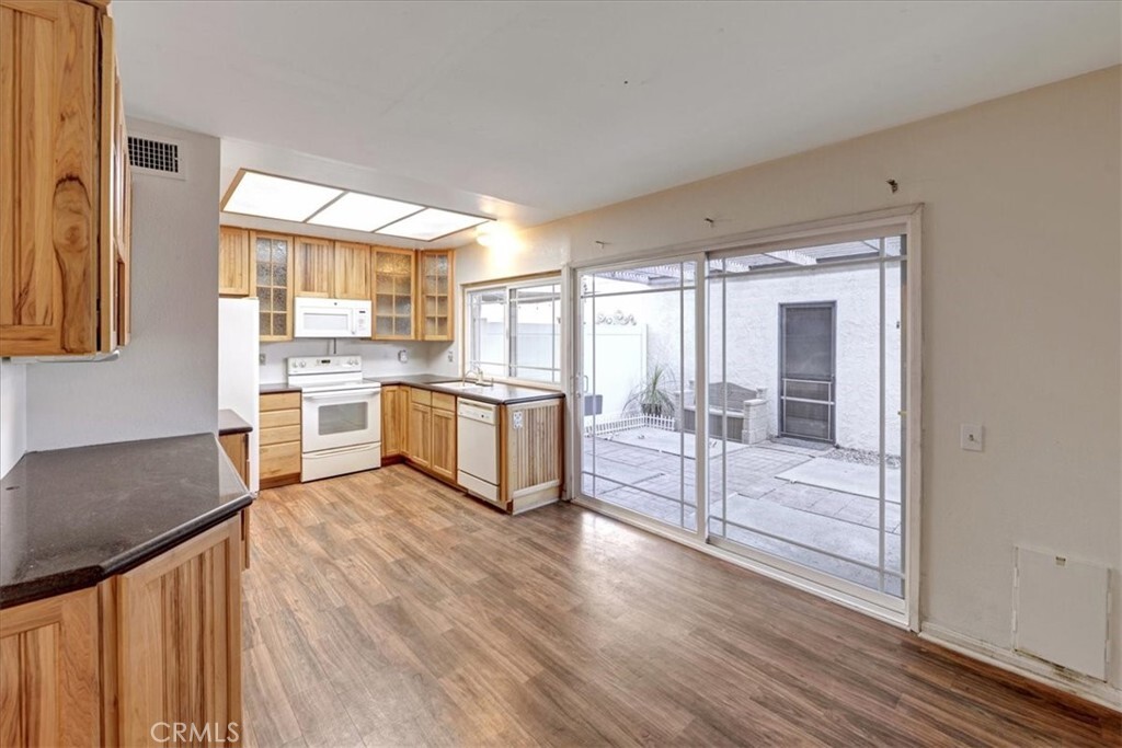 Property Photo:  531 Breezewood Court  CA 93821 