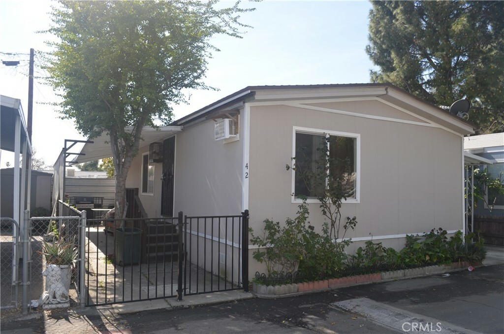 Property Photo:  1461 W Mission Boulevard 42  CA 91766 