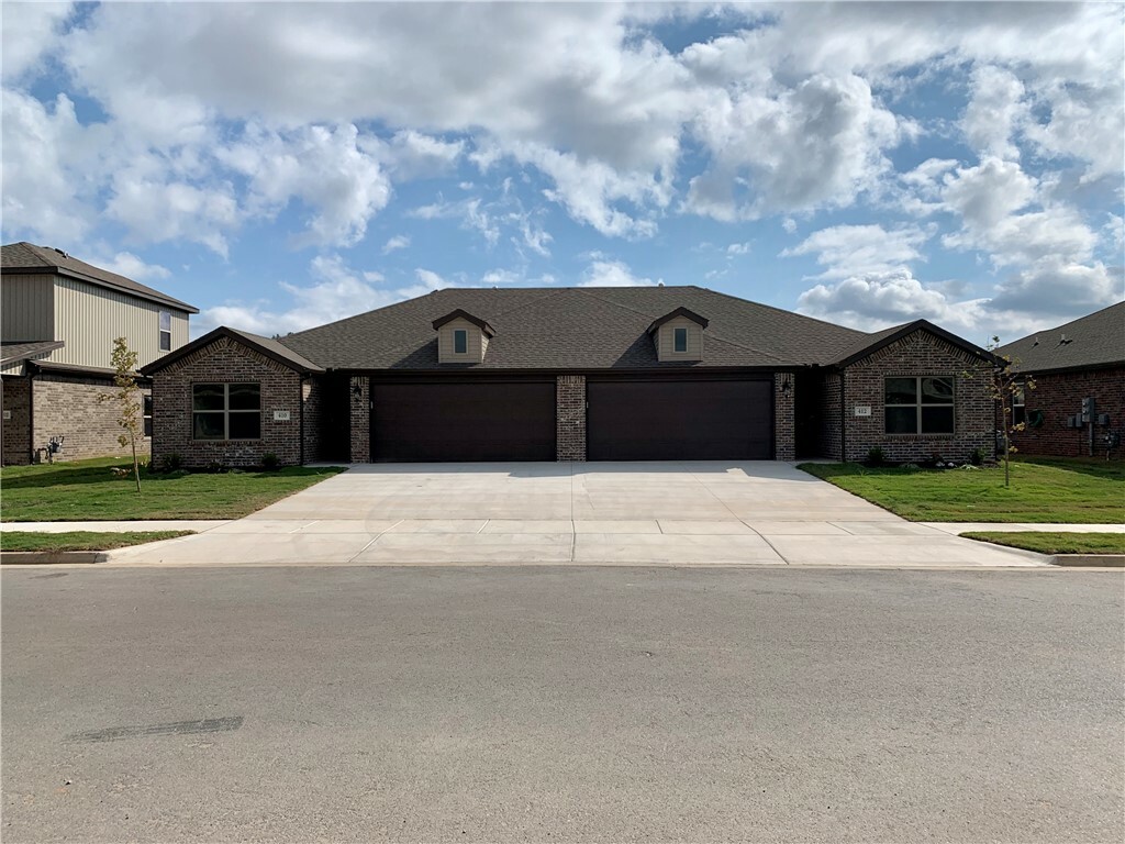 Property Photo: 442 Rama Street AR 72719