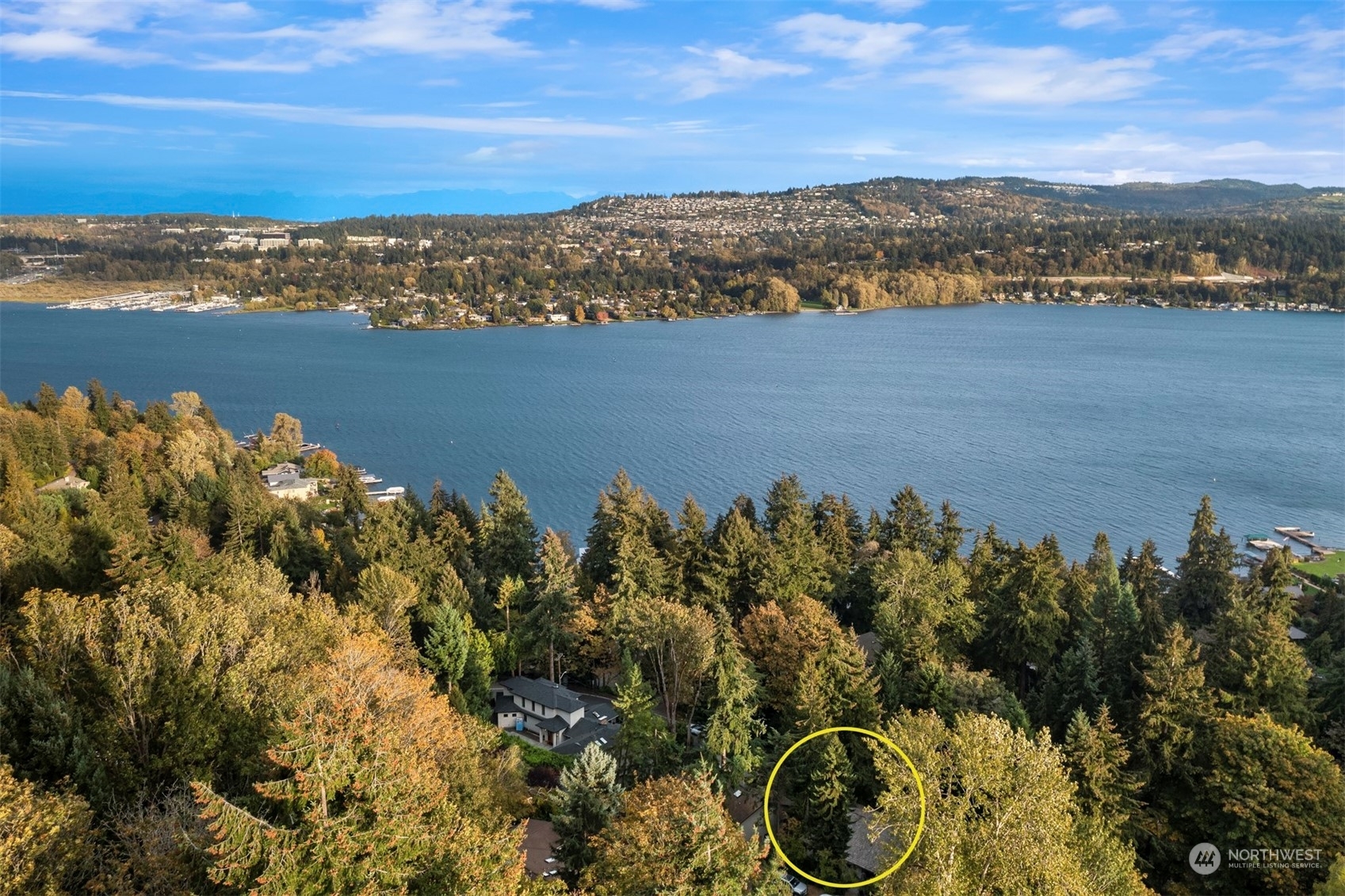 Property Photo:  9550 SE 43rd Street  WA 98040 