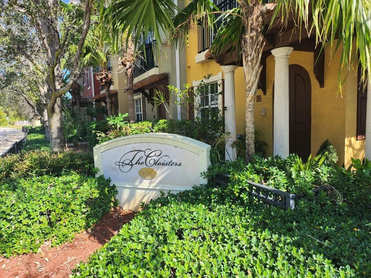 Property Photo:  530 S Federal Highway 1  FL 33460 