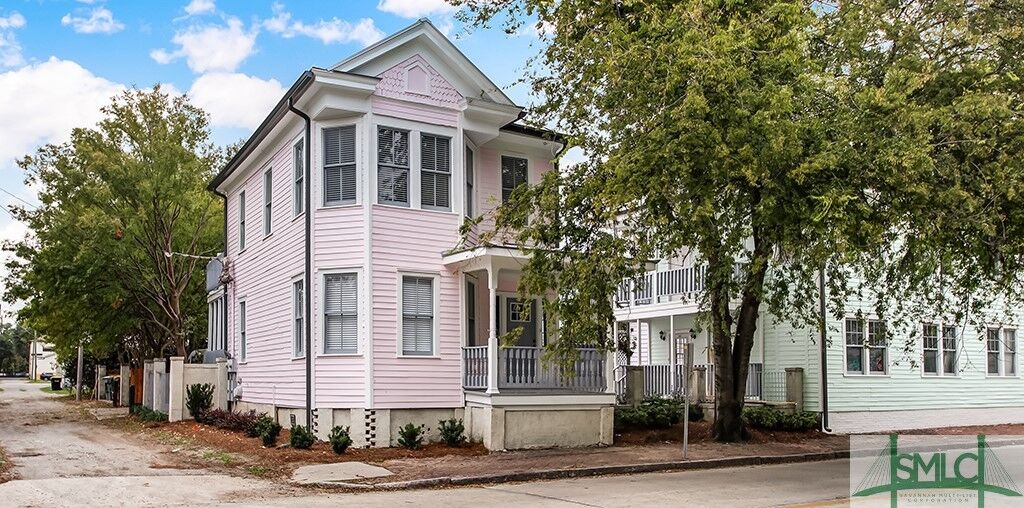 Property Photo:  1309 Jefferson Street A  GA 31401 