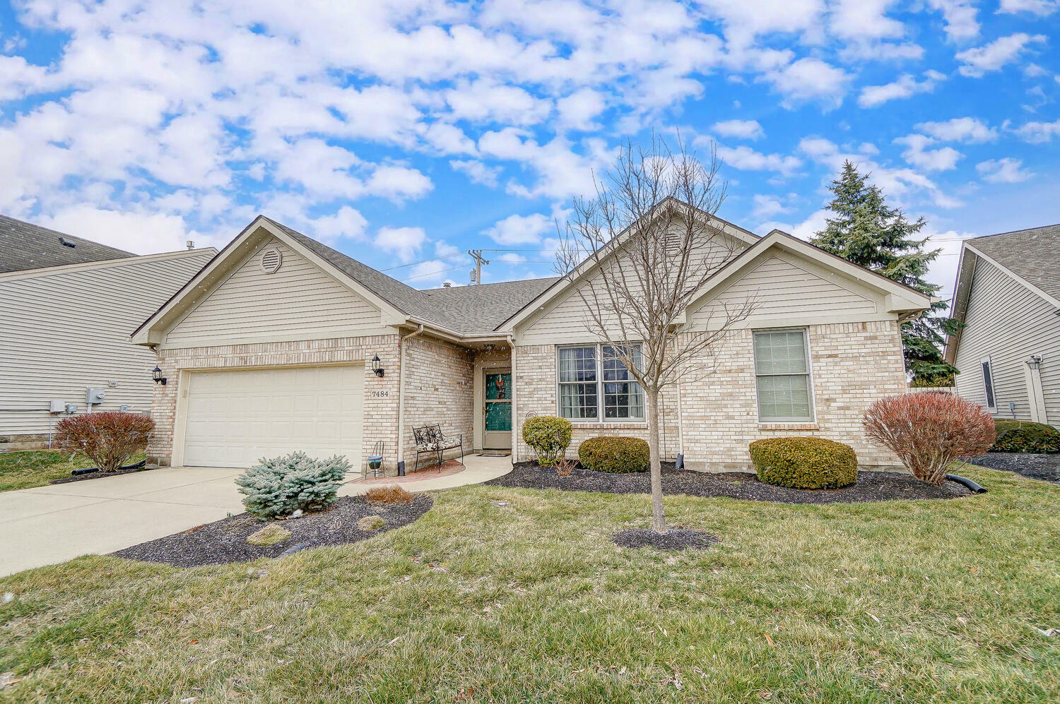 Property Photo: 7484 New York Way OH 45414