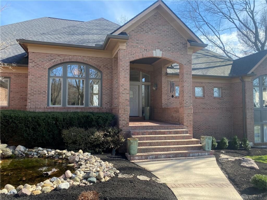 Property Photo: 431 Moss Oak Court OH 45066