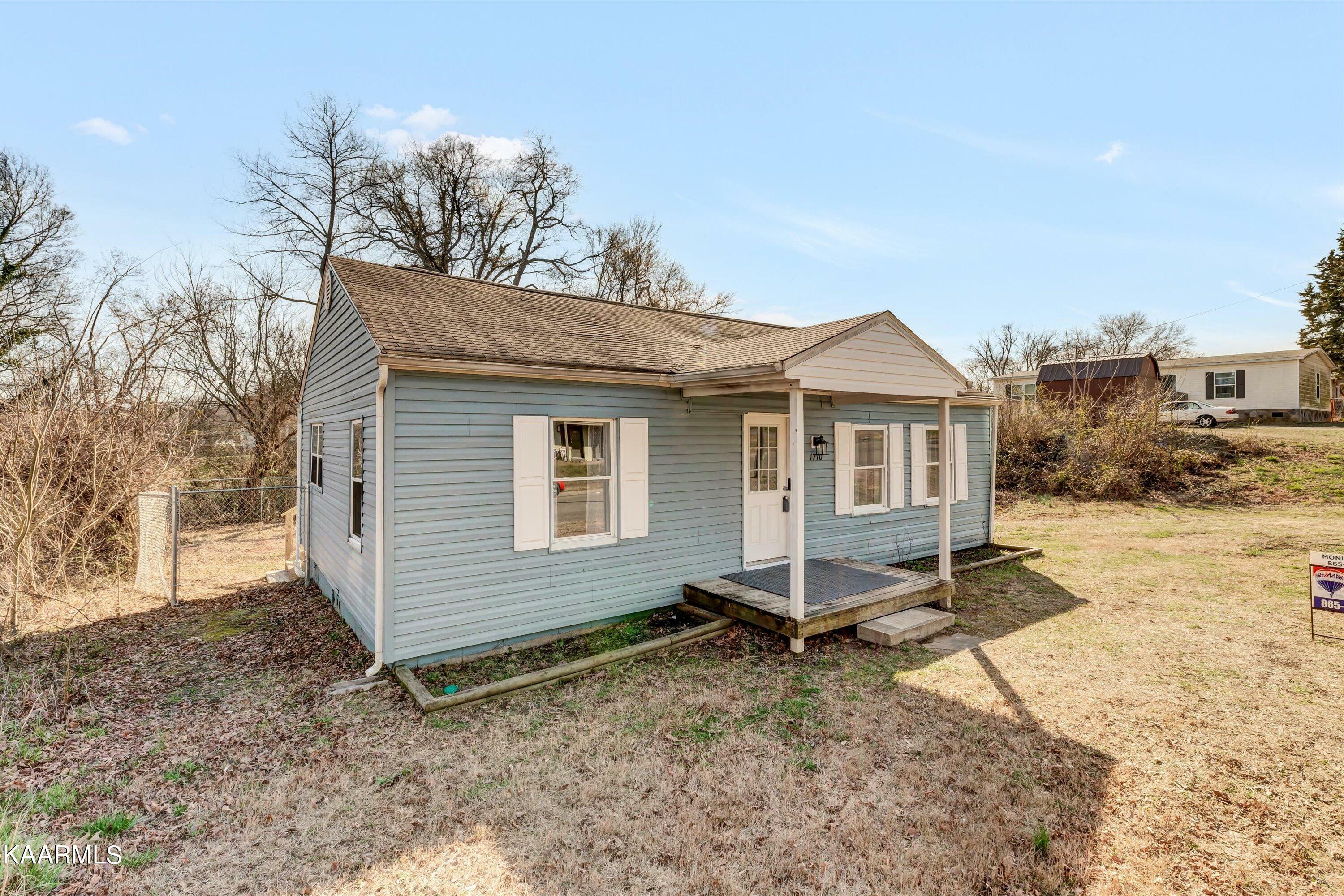 Property Photo:  1710 Jourolman Ave  TN 37921 