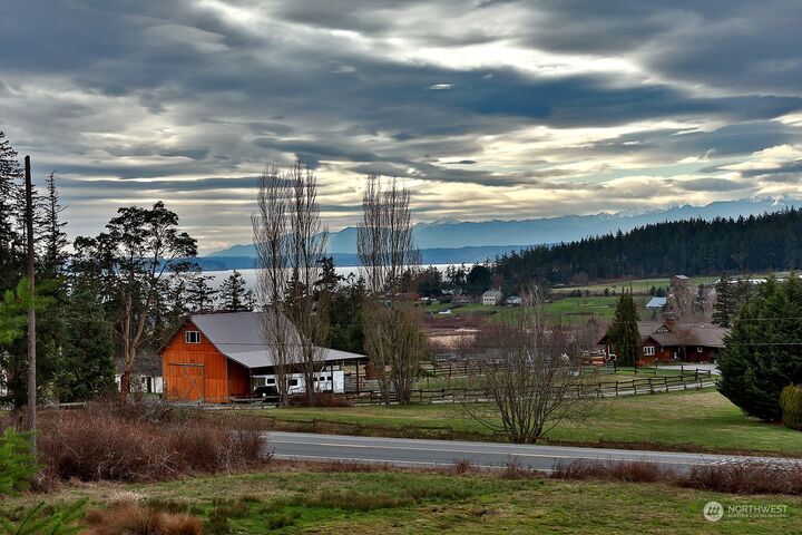 Property Photo:  5327  Mutiny Bay Road  WA 98249 